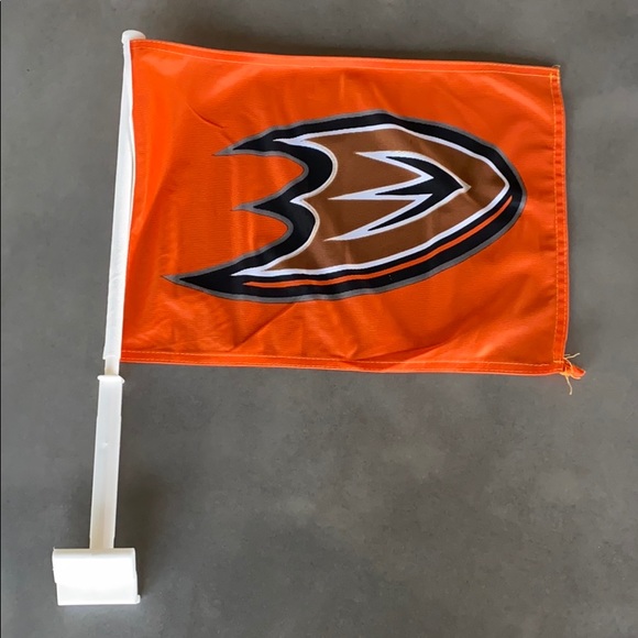 Anaheim Ducks hockey vehicle flag